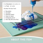 Kit Tie-Dye avec 2 supports pliants en acier inoxydable et coussinet en silicone antidérapant. Kit Tie-Dye avec 2 supports pliants en acier inoxydable et coussinet en silicone antidérapant.